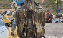 傳承與弘揚(yáng)儒家文化的孔子雕塑